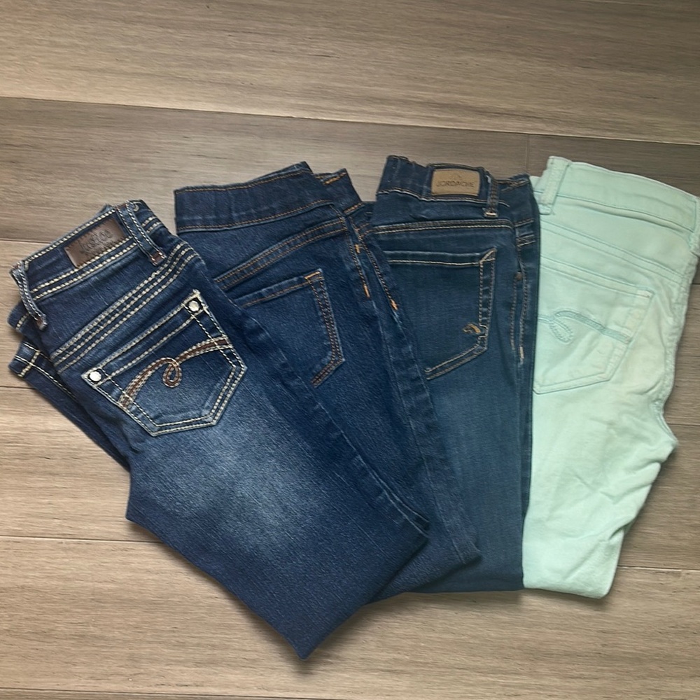 Girls Jeans size 8 lot of 4 pairs
Excellent condition